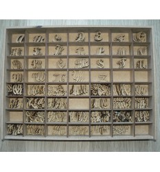 Caja expositora 1000 Letras ligadas 2 cms 